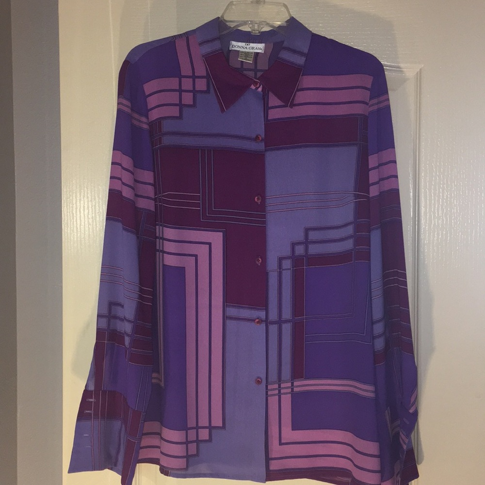 Curvy Colorful Button-up office shirt